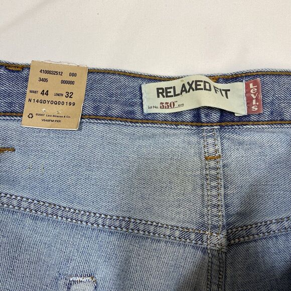 Levis Jeans Mens 44x32 Blue 550 Tapered Leg Relaxed Fit American Western Denim - Picture 5 of 14